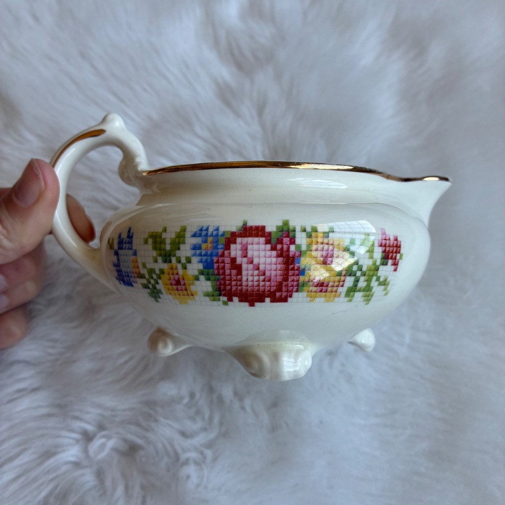 Cunningham & Pickett Heirloom Creamer Hand Decorated 22KT Gold Floral‎ Vintage
